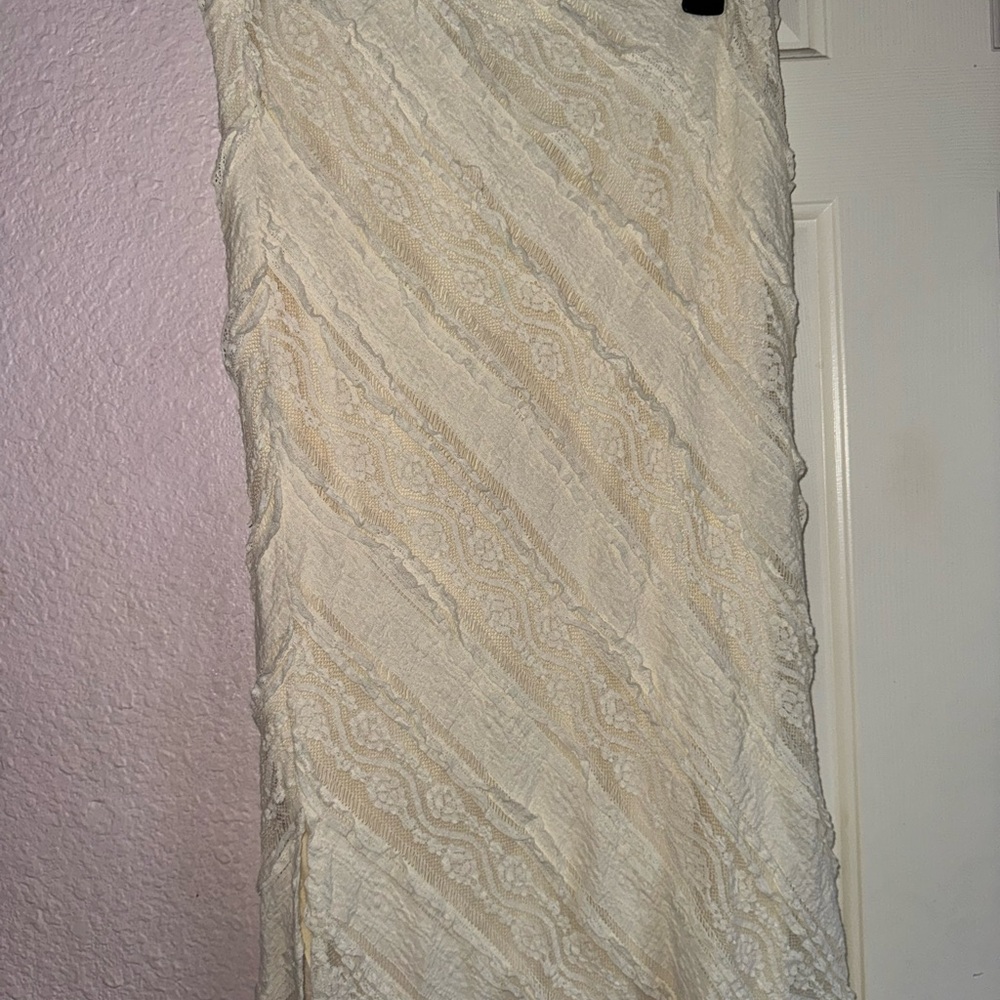 Elegant Cream Lace Skirt